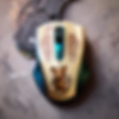 Technological features enhancing usability in compact mice